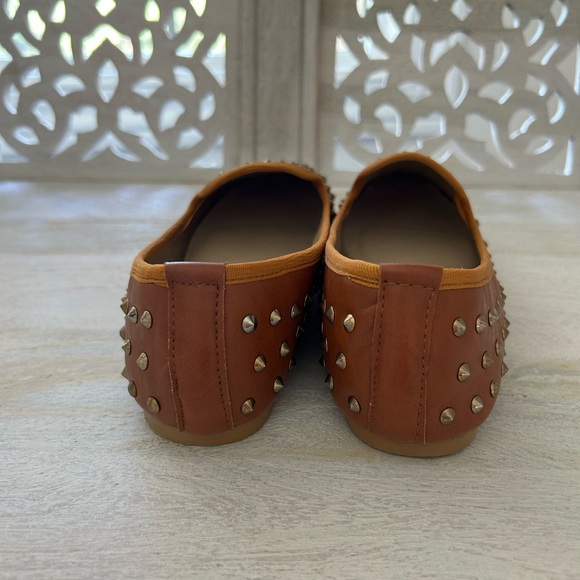 Chelsea Crew Women’s Stallion Brown Tan Studded Flats Loafers 39 - Picture 7 of 9